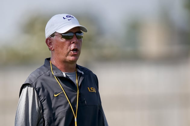 Cam Cameron Plans to Make the Right Call