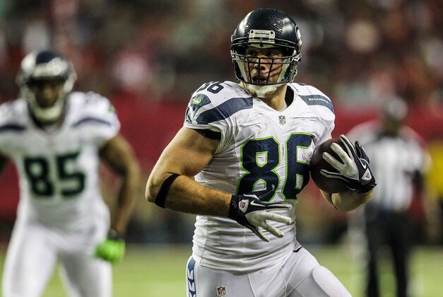 TE Miller Makes Early Debut