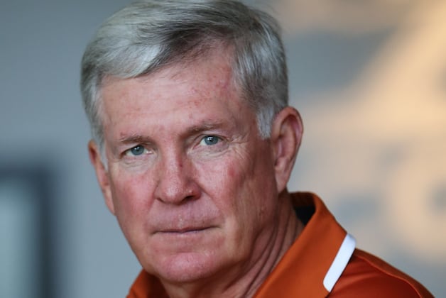 Mack Brown Trains Ball Boys to Help Texas Longhorns' New Up-Tempo Offense