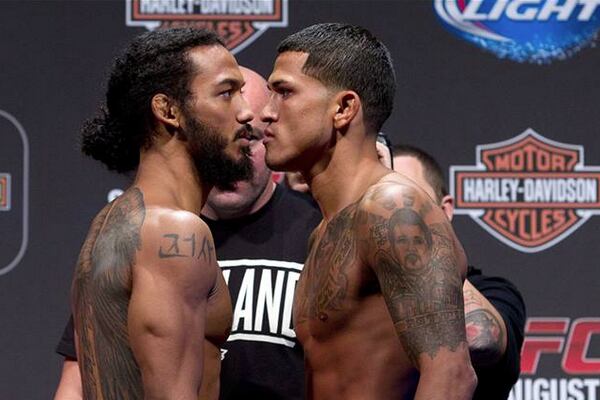 Henderson vs. Pettis 2: What Experts Are Saying About UFC 164 Main Event