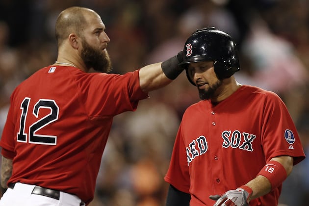 Shane Victorino Exits Game vs White Sox with Hamstring Issue