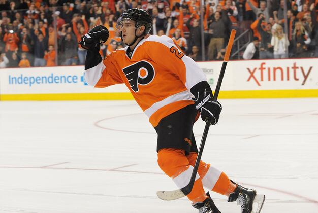 Flyers' Matt Read Tries to Shut Out Trade Rumors