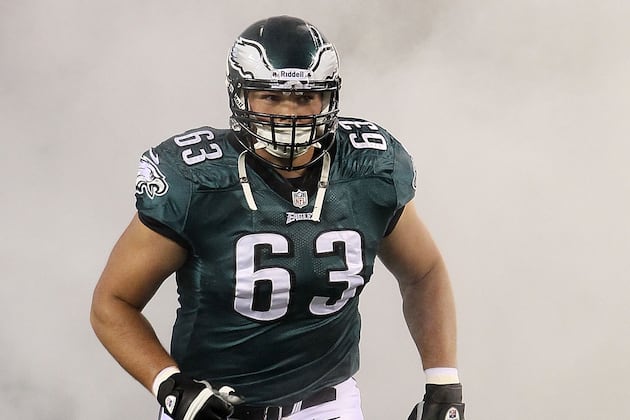 Former Eagles Guard Danny Watkins to Sign with Dolphins