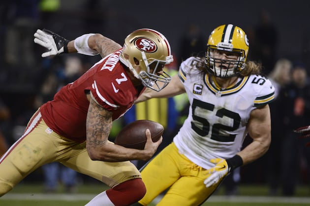 Colin Kaepernick Unfazed by QB Hits