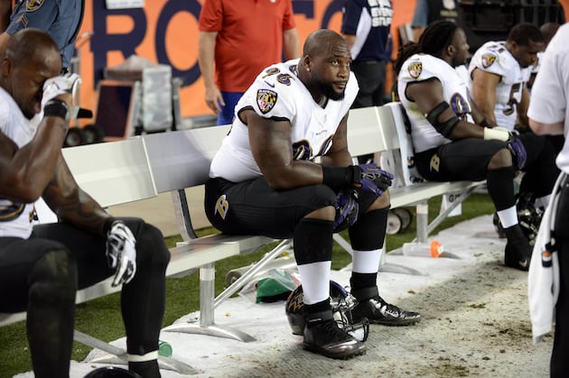 Denver Steamrolls Baltimore, 49-27; Peyton Manning Throws 7 TD Passes