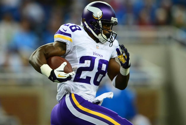 Debate: Will LeSean McCoy or Adrian Peterson Finish with More Rushing Yards?