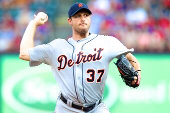 139229644lm003_tigers_rangers_crop_north