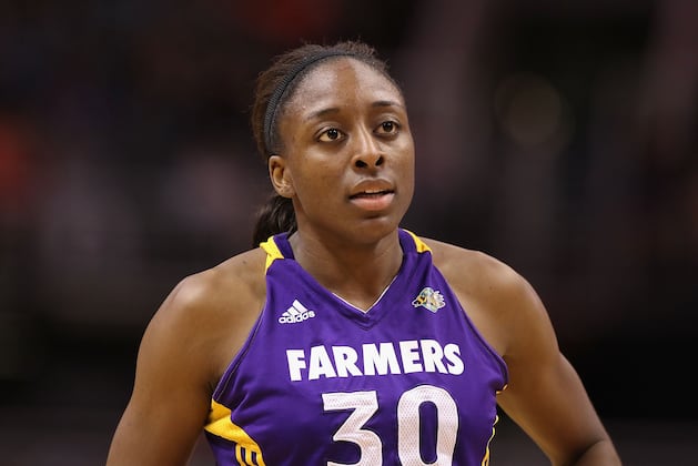 Ogwumike, Toliver Lead Sparks Past Lynx