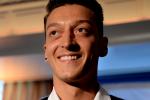 ... Ozil Ignores Madrid as Wenger Discusses New Deal