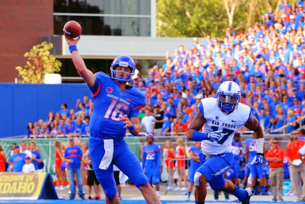 Southwick Sets School Record for Completions in 1 Game