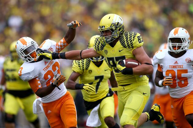 Oregon Routs Tennessee, Proves It's Not Afraid of the SEC