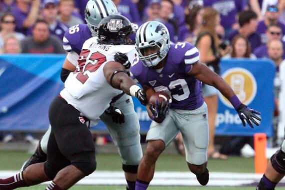 Big Plays Carry Wildcats to Victory