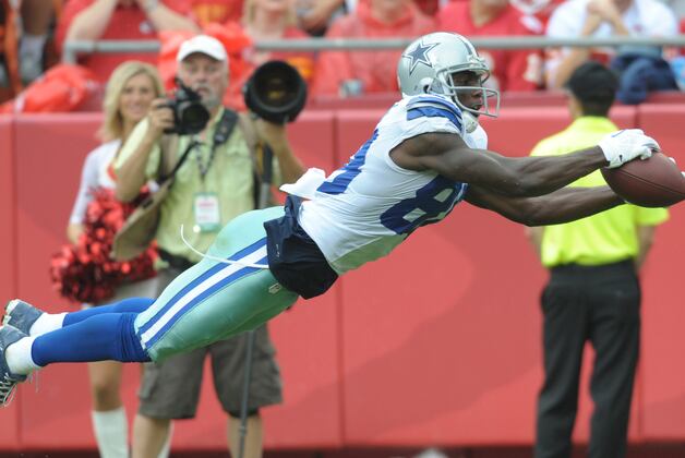 Cowboys Ride Defense, Dez Bryant to Halftime Lead