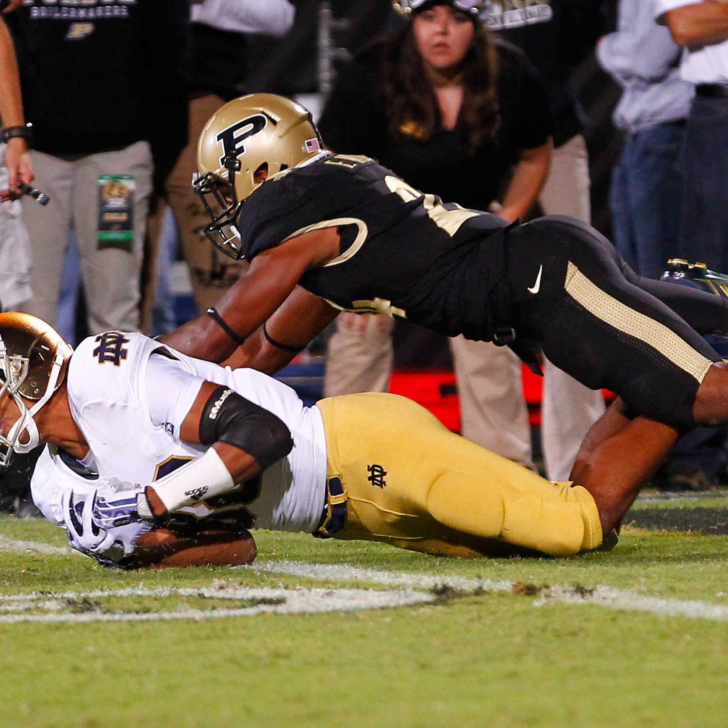 Notre Dame Is Awful Against The Spread And Lucky To Be 2 1 notre-dame-is-awful-against-the-spread-and-lucky-to-be-2-1