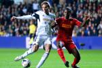 Liverpool Go Top After 2-2 Draw with Swansea