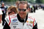 Villeneuve: Ferrari 'Insane' to Sign Raikkonen