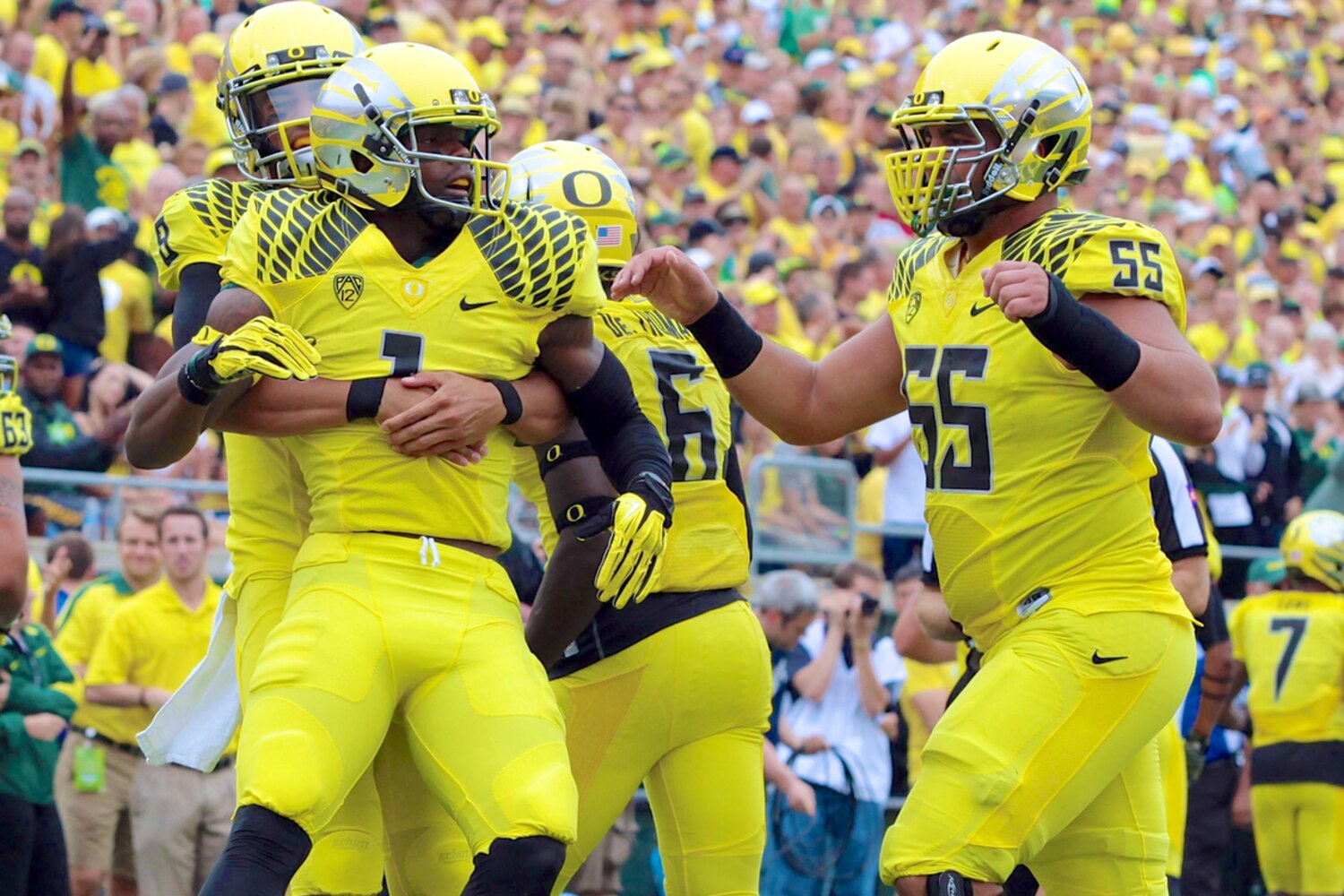 buying-or-selling-every-top-10-team-as-a-bcs-championship-contender