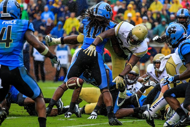 Georgia Tech Rallies to Top North Carolina 28-20
