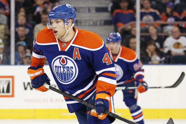 Oilers' Hall Had 'Trepidation' About Playing Center