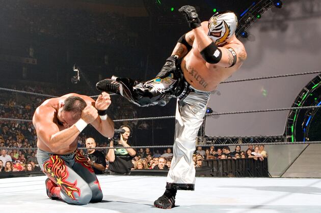Rey Mysterio Announces His Return Date to WWE Action