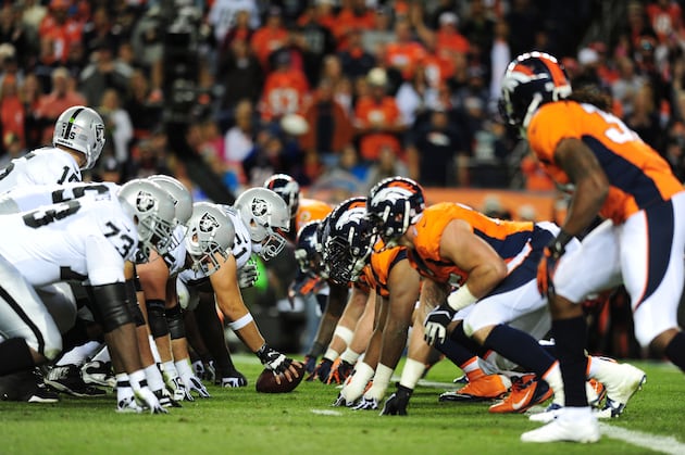 Peyton throws 3 TDs as Broncos rip Raiders