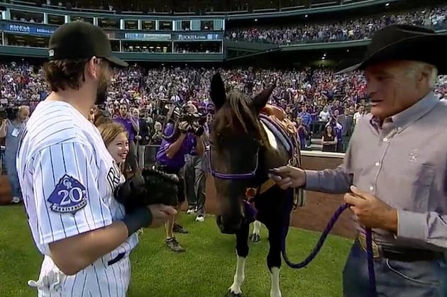 Rockies Give Helton a Horse as Going-Away Gift