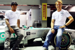 Mercedes: No Difference Between Hamilton, Rosberg