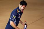 Video Surfaces of Webber Hitching a Ride from Alonso