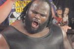 Mark Henry Signs 3-Year Extension with WWE