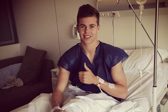 Photo: Chelsea's Marco Van Ginkel in Hospital Bed After Knee Surgery