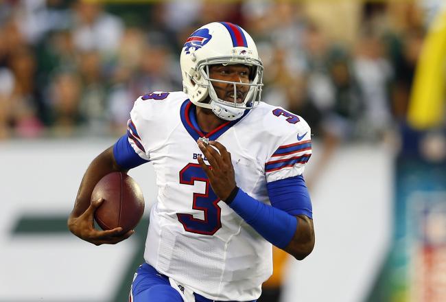 Hi-res-181764396-quarterback-ej-manuel-of-the-buffalo-bills-looks-to-run_crop_north