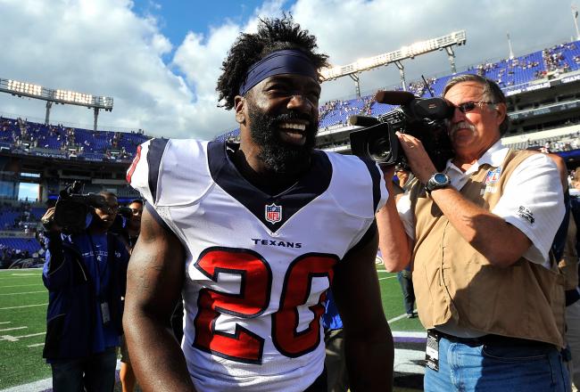 Hi-res-181579763-free-safety-ed-reed-of-the-houston-texans-leaves-the_crop_north