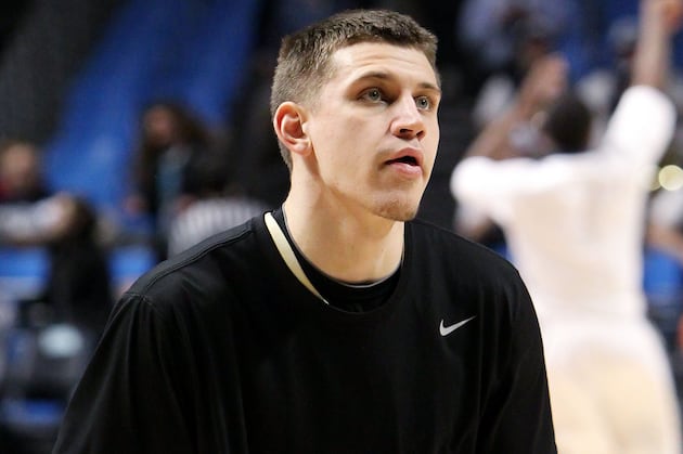 Forward Donnie Hale to Transfer from Program