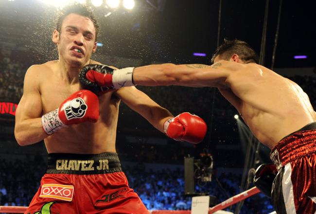 Hi-res-152062051-sergio-martinez-lands-a-left-to-the-chin-of-julio-cesar_crop_north