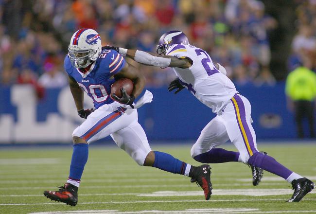 Hi-res-176663010-tashard-choice-of-the-buffalo-bills-runs-against-a-j_crop_north