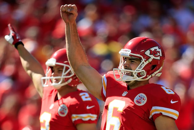 Colquitt and Fisher Injured vs. Giants