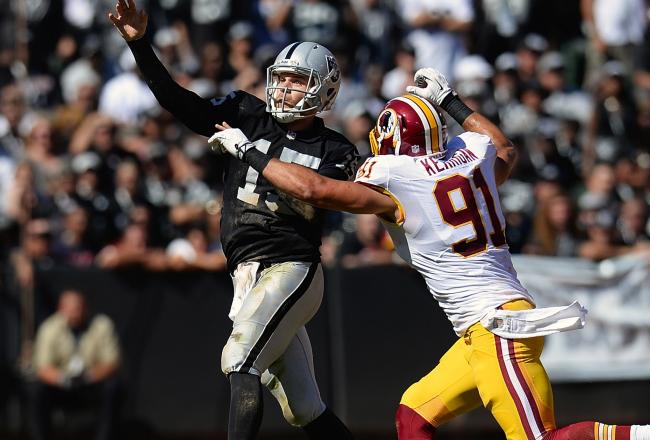Hi-res-182388465-matt-flynn-of-the-oakland-raiders-gets-his-pass-off_crop_north