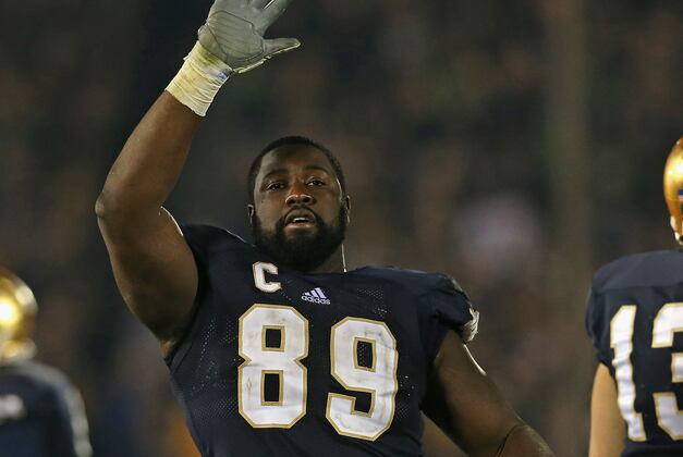 Former Irish DE Kapron Lewis-Moore Goes on Epic Tirade About ND Fans