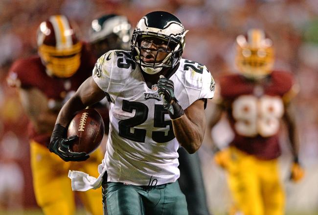 Hi-res-180176067-running-back-lesean-mccoy-of-the-philadelphia-eagles_crop_north
