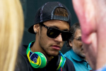 Neymar and Company Arrive in Glasgow