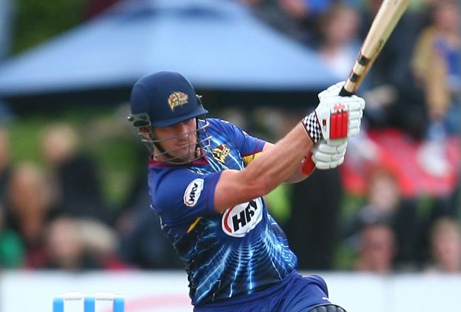 Hi-res-159753436-neil-broom-of-otago-hits-to-the-onside-during-the-hrv_crop_north