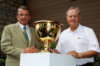 Hi-res-101560114-jack-nicklaus-poses-with-pga-tour-commissioner-tim_crop_north