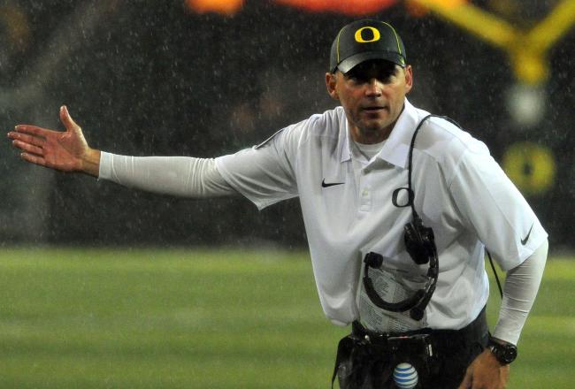 Hi-res-182264074-head-coach-mark-helfrich-of-the-oregon-ducks-yells-out_crop_north