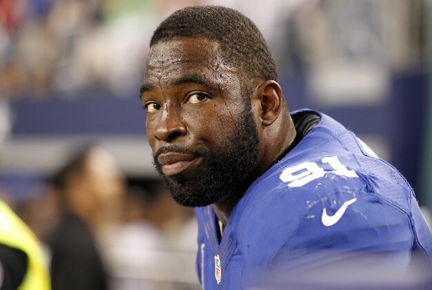 Justin Tuck Defends His Coach Tom Coughlin