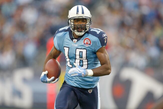 Hi-res-94286772-kenny-britt-of-the-tennessee-titans-carries-the-ball_crop_north