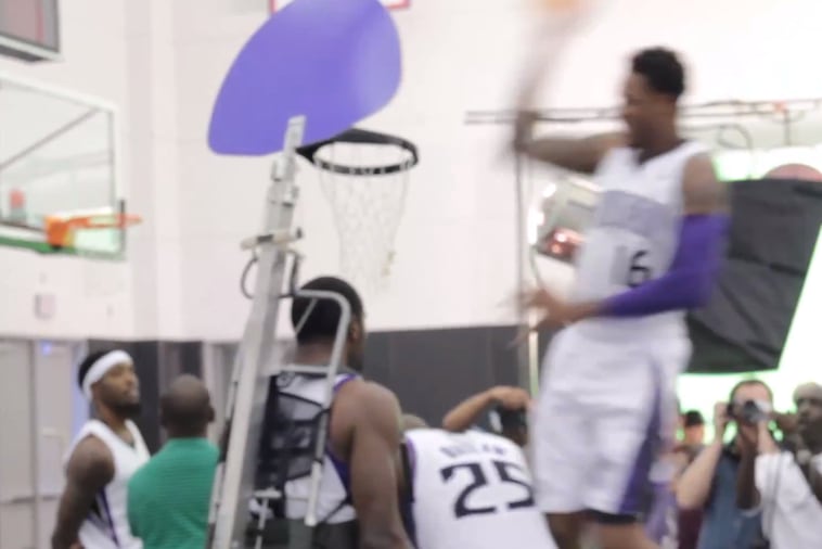 Ben McLemore Posterizes Travis Outlaw with the Help of a Posterizing Backpack