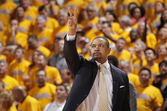 169000929-head-coach-mark-jackson-of-the-golden-state-warriors_crop_north