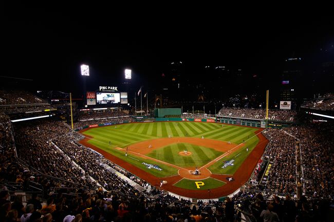 Hi-res-182619687-general-view-during-the-national-league-wild-card-game_crop_north