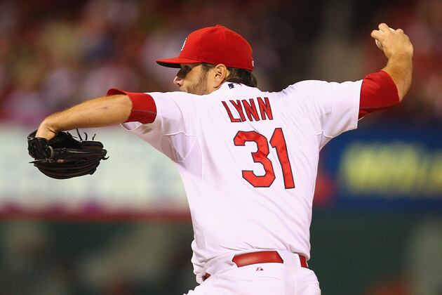 Cardinals Going with Lynn in Game 2