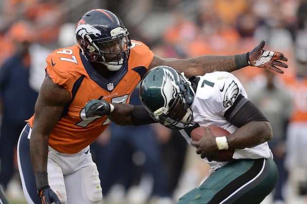 Eagles Work on Improving Vick's Protection